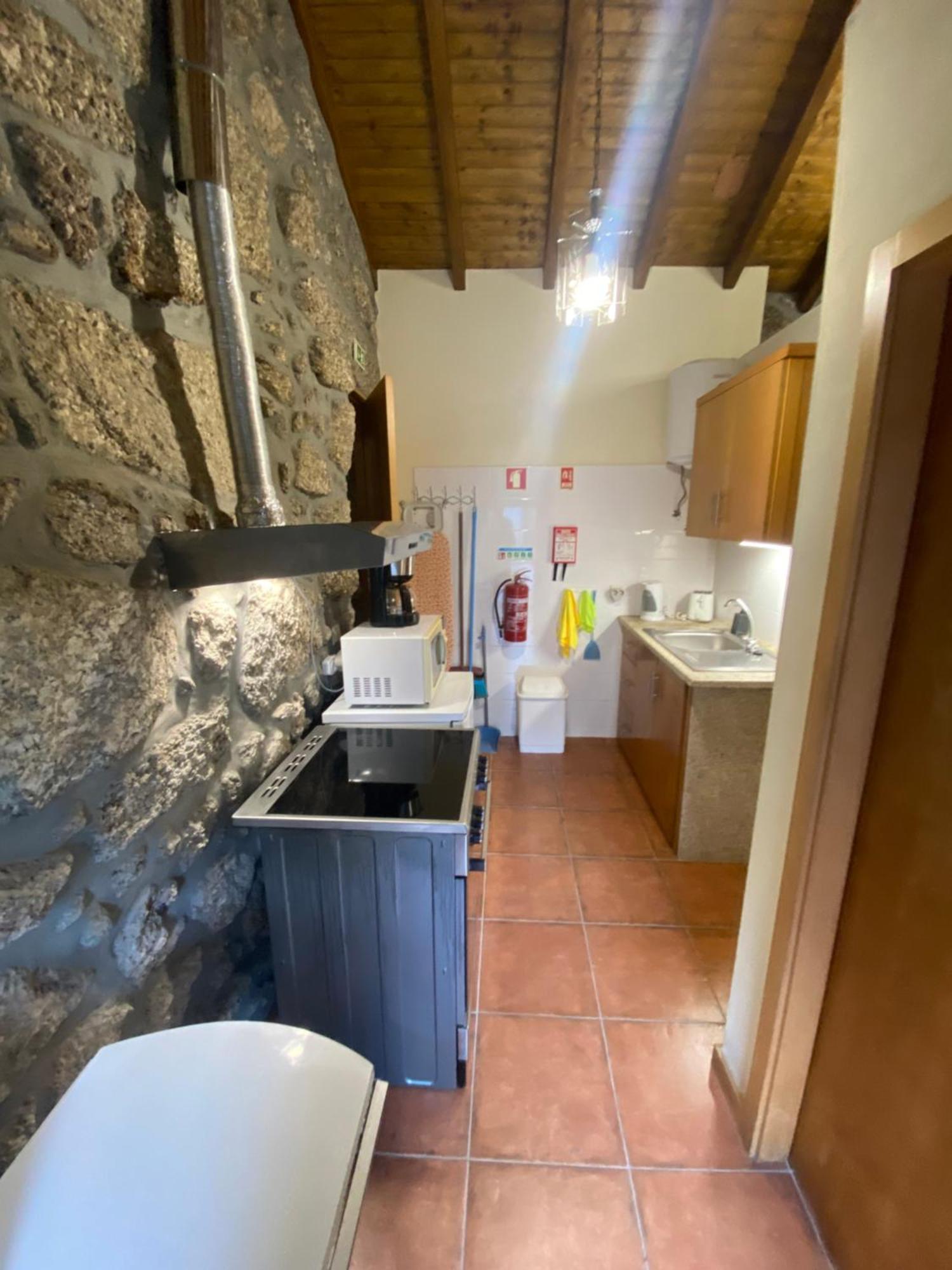 Refugio Rural No Geres - Casa Araujo De Sousa Терраш-ди-Бору Экстерьер фото